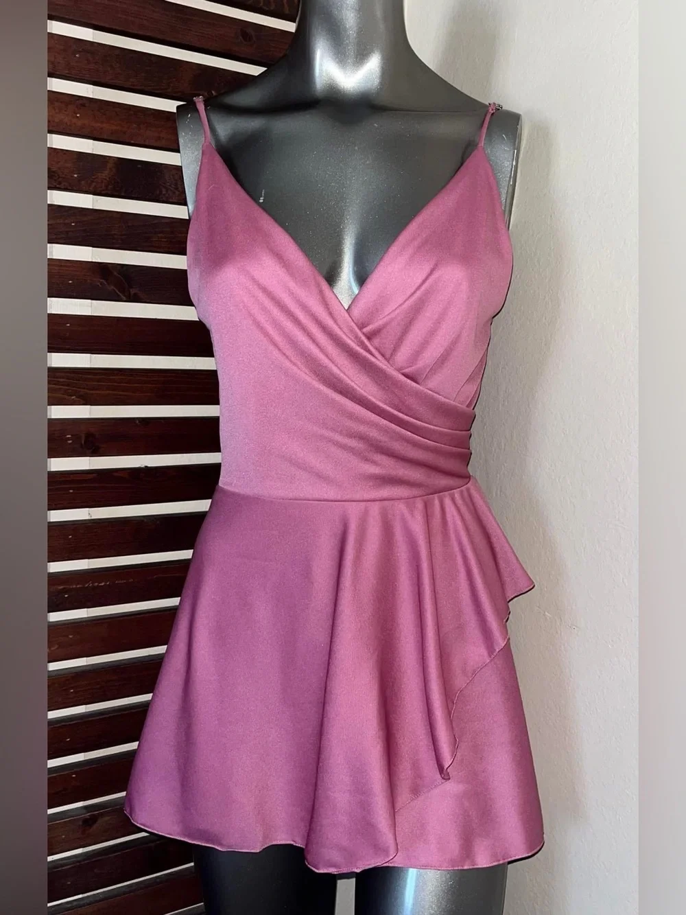 1970s Vintage Pink Wrap Style V-Neck Customized Disco Dress - Picture 6 of 8